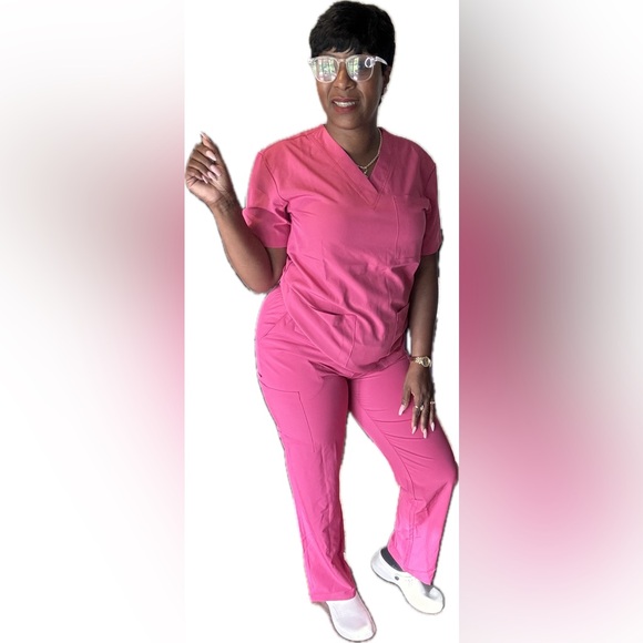 Lavender Unisex Stretch Scrub Set - Picture 6 of 6